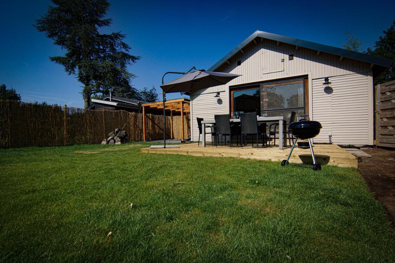 Rustig Gelegen Chalet Kapeki Met Tuin Aan Het Water เกล ภายนอก รูปภาพ